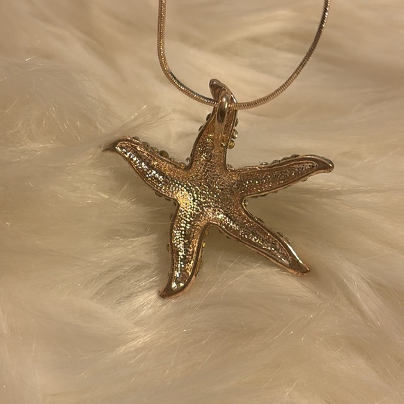 Betsy Johnson Gold/Rhinestone Starfish Necklace - Picture 10 of 10